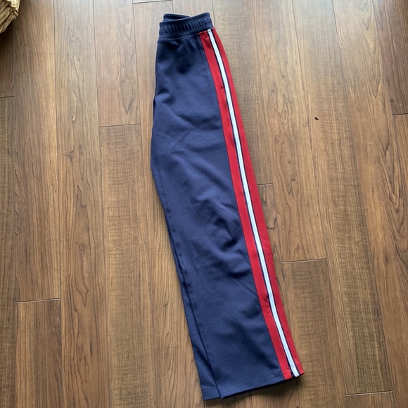 Lululemon Cover Your Track Pant - Picture 2 of 11